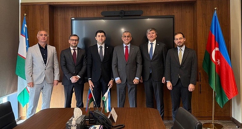 TIF and AUIC Explore Prospects for Cooperation